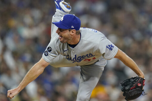 Scherzer shuts down Padres, Dodgers win 4-0 for 3-game sweep