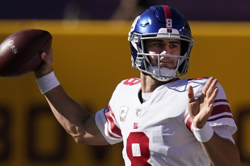 Daniel Jones and the Giants still have a lot of kinks to work through