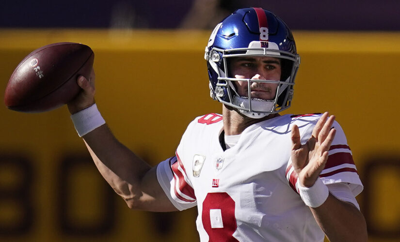 Daniel Jones and the Giants still have a lot of kinks to work through