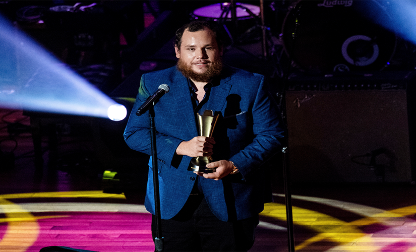 Luke Combs, Dan + Shay celebrated by peers at ACM Honors