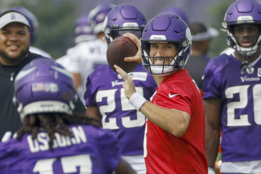 With Cousins out for COVID protocol, QB shortage irks Zimmer