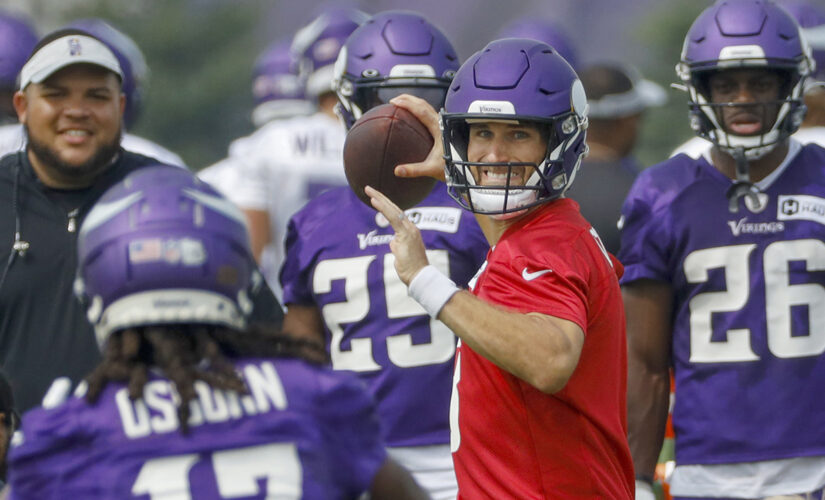 With Cousins out for COVID protocol, QB shortage irks Zimmer