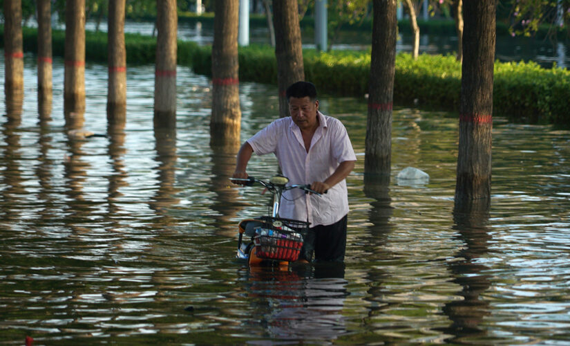 Death toll jumps to more than 300 in recent China flooding