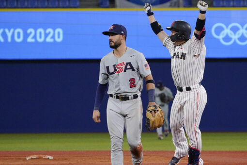 Japan rallies against bullpen to beat US 7-6 in 10 innings