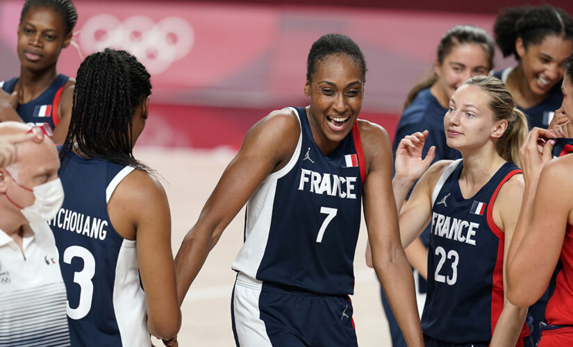 France advances to semifinals with 67-64 win over Spain