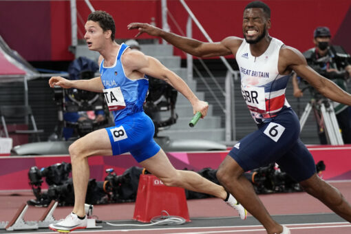 ‘Four Ferraris’: Italy race to shock 4×100 gold at Olympics