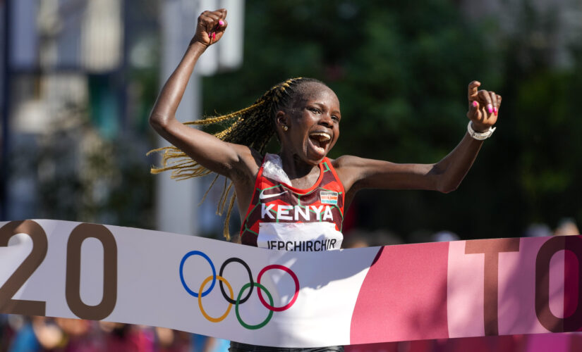 Jepchirchir beats heat in Sapporo to win Olympic marathon