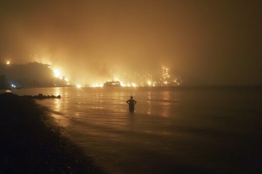 Fires rampage through forests in Greece; thousands evacuated