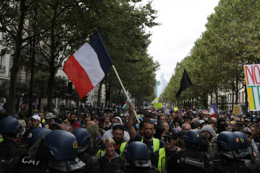 Thousands of protesters pack Paris streets in defiance of COVID-19 vaccine passport: ‘Our freedoms are dying’