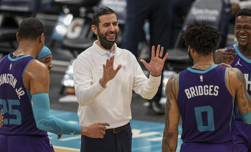 Hornets give coach Borrego a multiyear extension