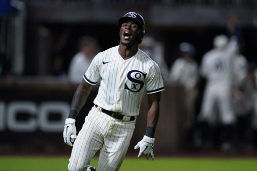 MLB’s Field of Dreams game ends in Hollywood fashion — with a walk-off homer, fireworks