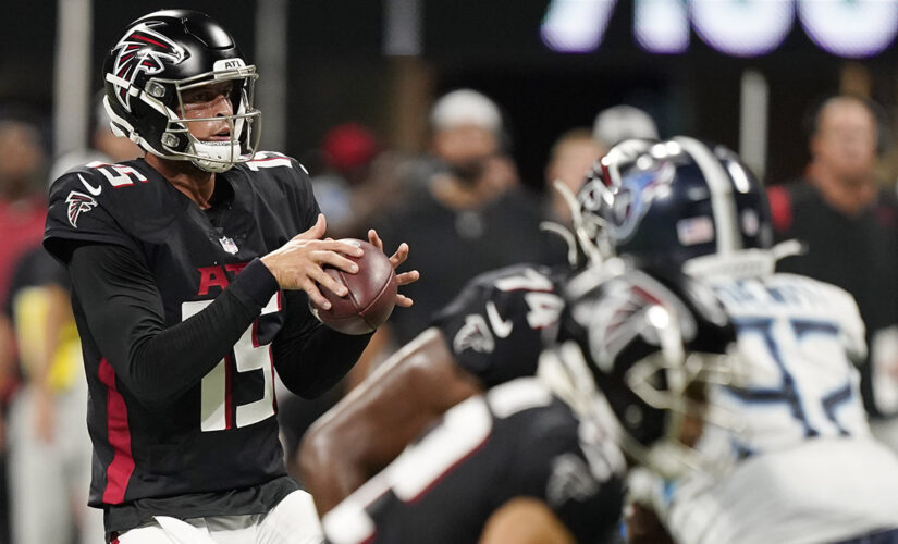 Atlanta Falcons become the first NFL team to be 100% vaccinated against COVID