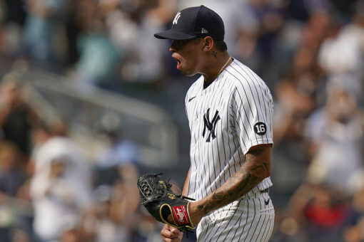 Loaisiga leaves bases loaded in 7th, Yanks beat Red Sox 5-3