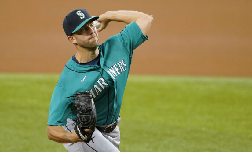 Mariners beat Rangers 3-1 as Anderson earns 1st Seattle win