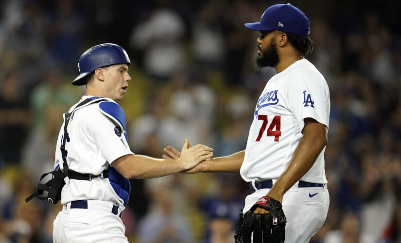 Beaty leads Dodgers past Pirates 4-3 for 5th straight win