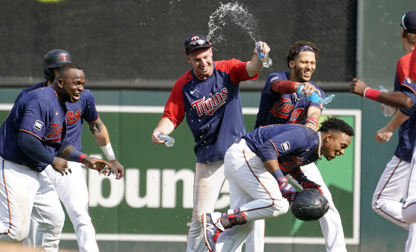Another walk-off for Polanco; Twins beat Indians 8-7 in 11