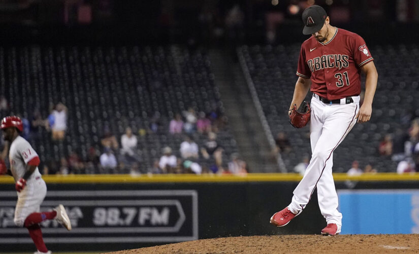 Diamondbacks’ Smith suspended 10 games for sticky substance