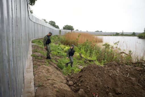 Greece extends border wall amid European fears of Afghan migrant wave