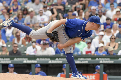 Bubic takes no-hitter into 7th, Royals beat Cubs 4-2