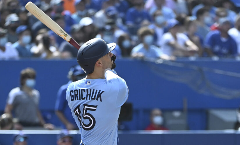 Ryu cruises through 7 innings, Blue Jays beat Tigers 3-0