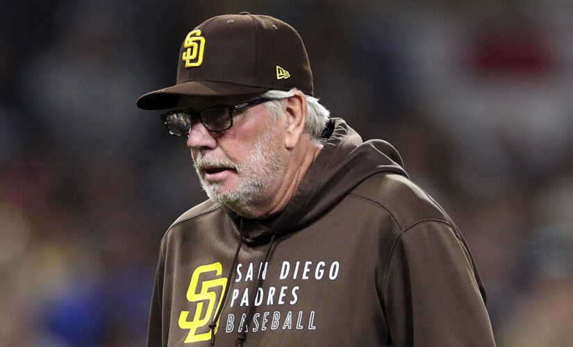 Slumping Padres fire pitching coach Larry Rothschild