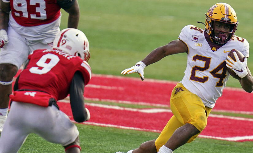 Will athletes’ new college cash flow impact team chemistry?