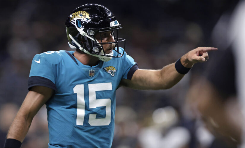 Jaguars trade Gardner Minshew to Eagles for conditional draft pick