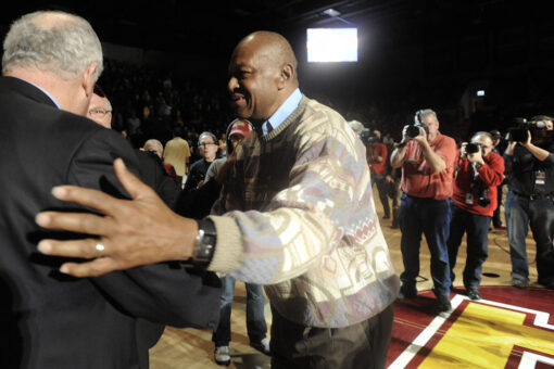 Loyola Chicago basketball pioneer Jerry Harkness dies at 81