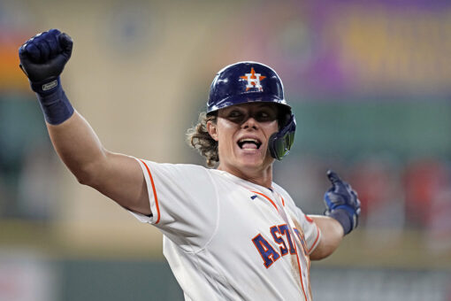 Bregman scores winning run in 10th as Astros down KC 6-5