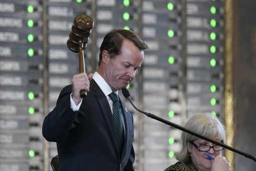 Texas GOP advances voting bill after Democrats end weeks-long walkout