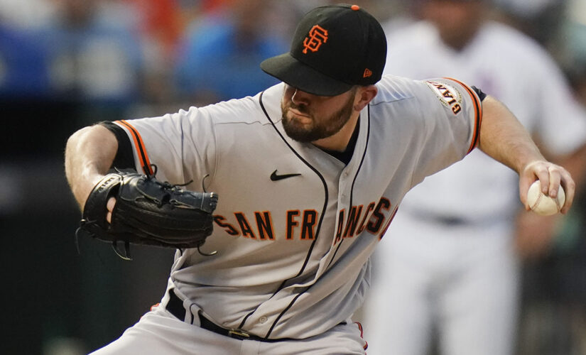 Giants’ Cueto out with cold, Wood tests positive for virus
