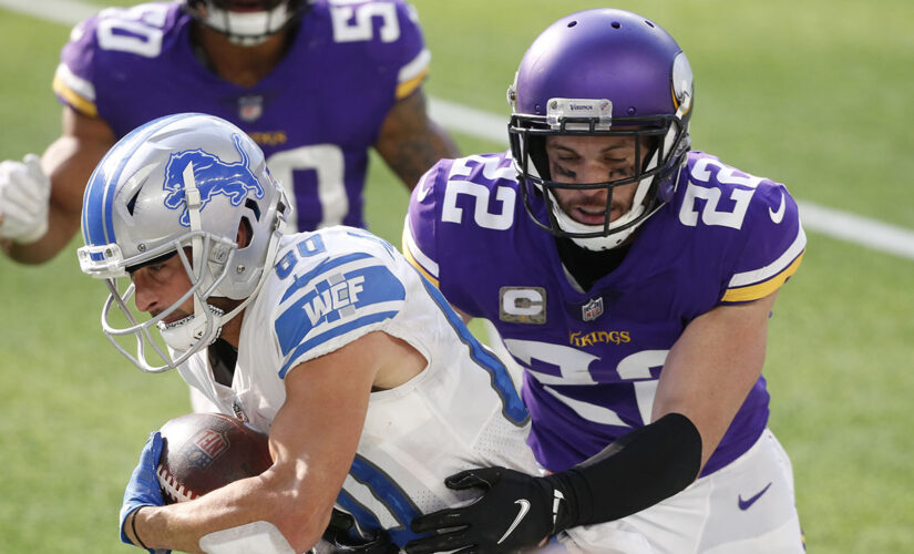 Vikes sign 10th-year safety Harrison Smith to $64M extension