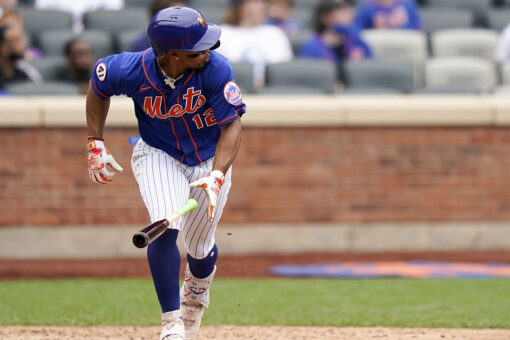 Lindor forces balk, hits 2-run double, Mets beat Nationals