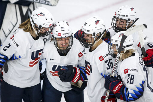 Carpenter, Murphy help US advance to women’s hockey final