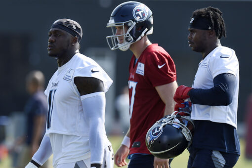 Titans latest hoping trading for receiver gives title boost