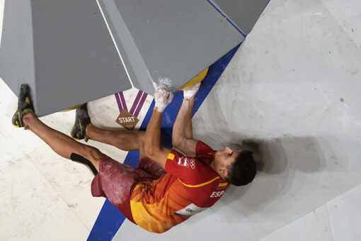 Spanish teenager Ginés Lopéz wins 1st Olympic climbing gold