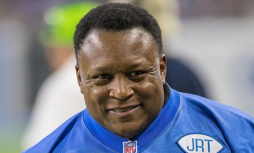 NFL legend Barry Sanders contracts COVID, says he’s symptom-free