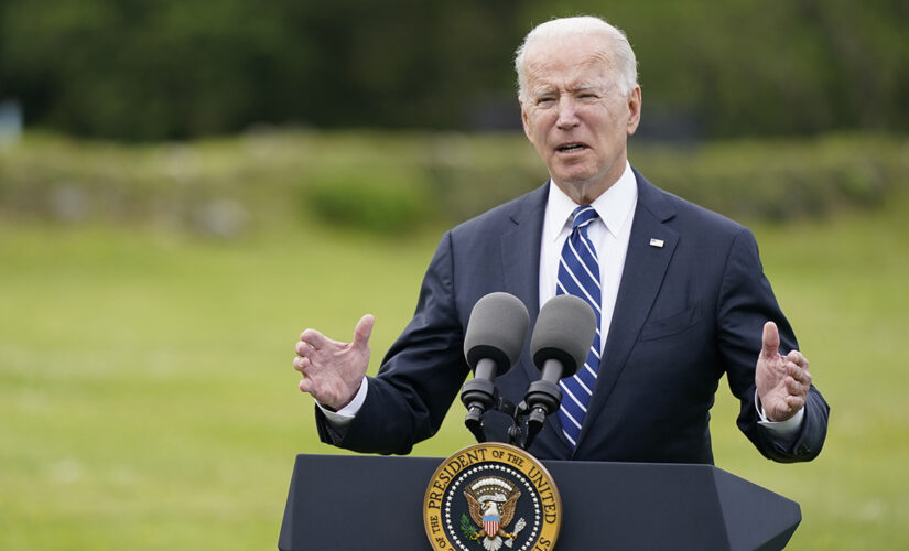 Biden touts clean car drive as part of a ‘blue-collar blueprint’ for economy