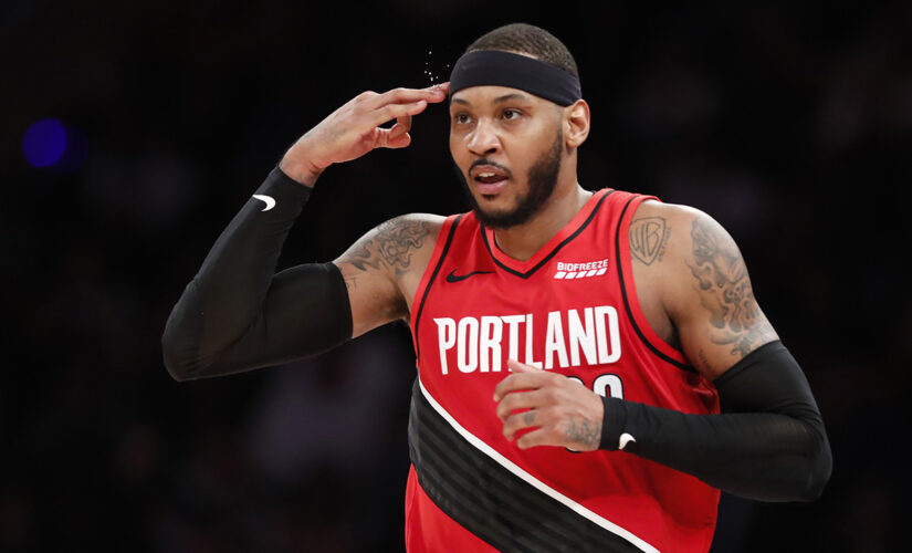 Carmelo Anthony signs 1-year contract with Lakers, joins 2003 draftmate LeBron James