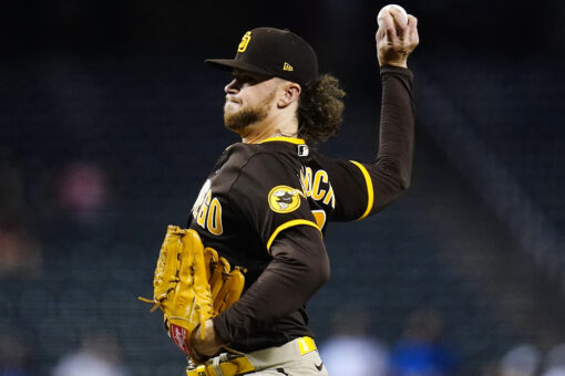 Paddack returns, Tatis homers, Padres edge D-backs 7-5