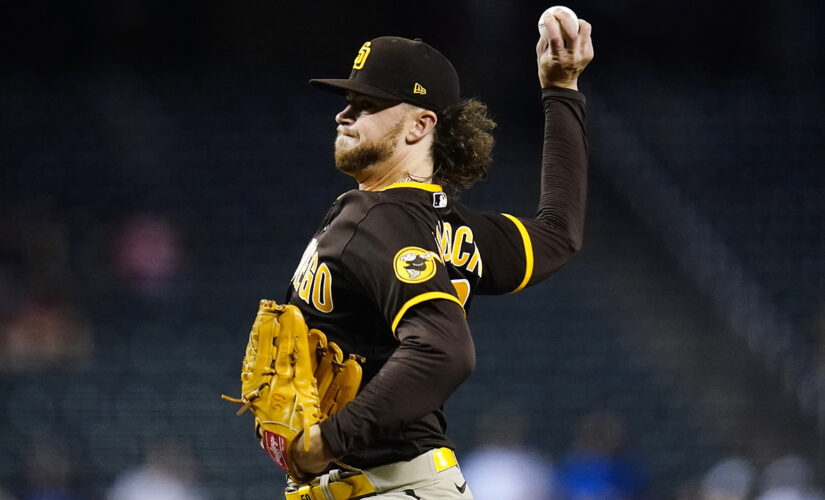 Paddack returns, Tatis homers, Padres edge D-backs 7-5