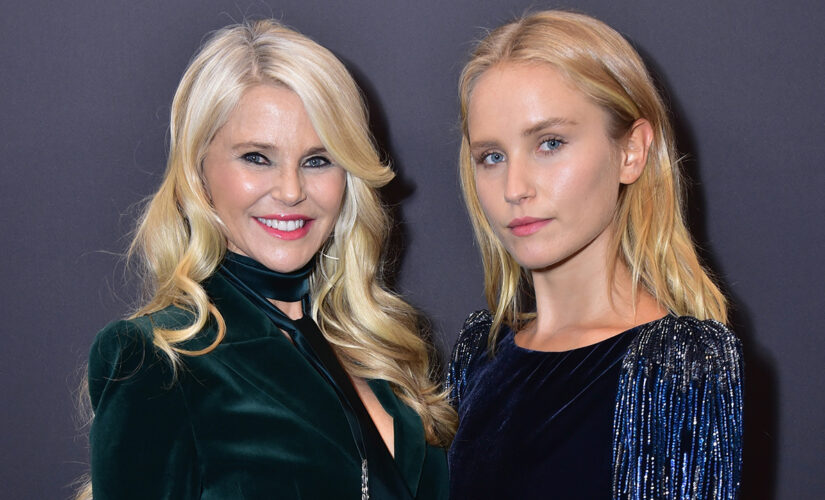 Sailor Brinkley-Cook is ageless mom Christie Brinkley’s mini-me