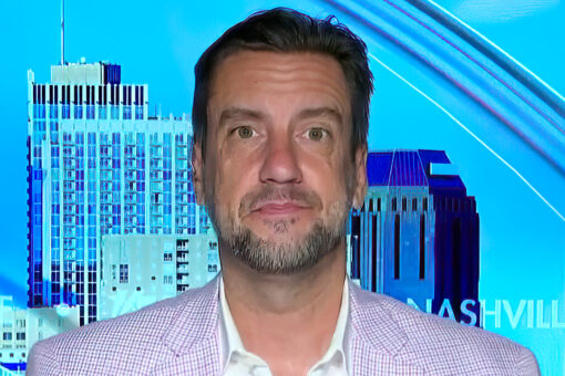Clay Travis talks ‘absurdity’ of masks as Tennessee school board votes to require them