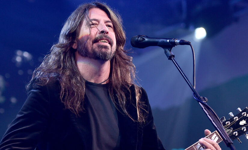 Foo Fighters’ Dave Grohl told Westboro Baptist protesters they’re supposed to ‘love everybody’ at concert