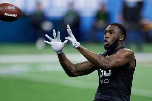 Jets receiver shows positive signs after dreadful start to camp