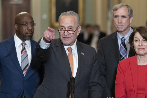 Critics mock Chuck Schumer after he raps, dances on stage during concert