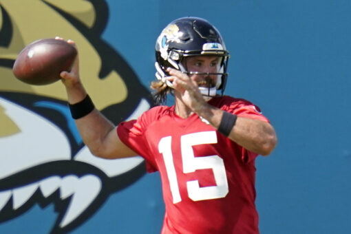 Urban Meyer praises Gardner Minshew ahead Jaguars’ preseason opener: ‘Love that guy’