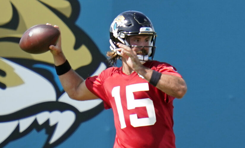 Urban Meyer praises Gardner Minshew ahead Jaguars’ preseason opener: ‘Love that guy’