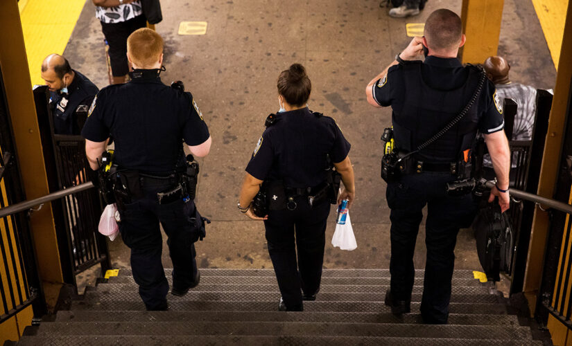 3 stabbed on NYC subway platform in early morning attack