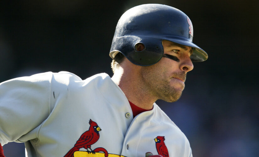 Jim Edmonds is engaged to Kortnie O’Connor